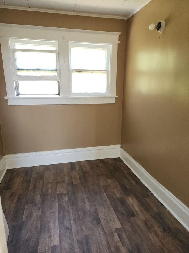 Foto del edificio - Large 4 Bedroom House