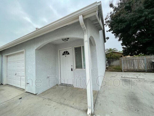 Foto del edificio - 1424 Cottage Pl