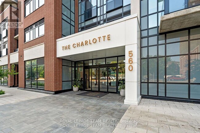 Photo du bâtiment - 560 Rideau St