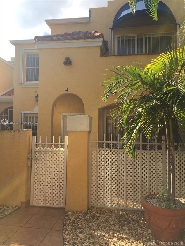375 NW 85th Pl 1904 Miami Fl 33126 Room for Rent in Miami, FL
