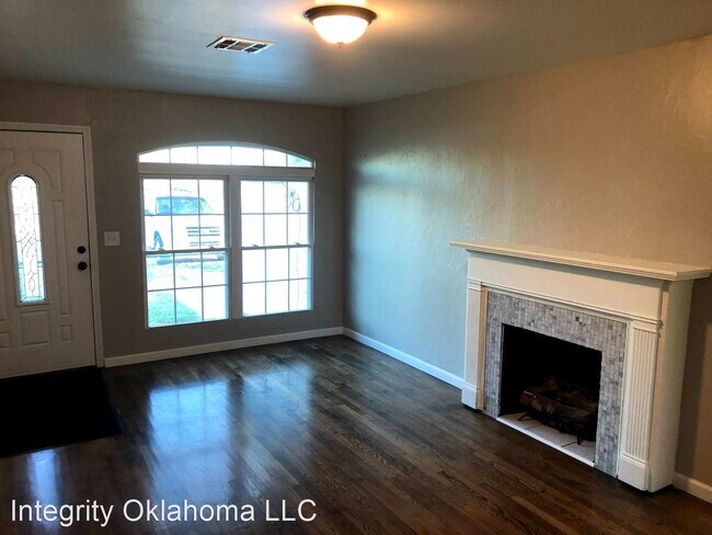 Building Photo - 3 br, 1 bath House - 125 Southwest 3rd Street