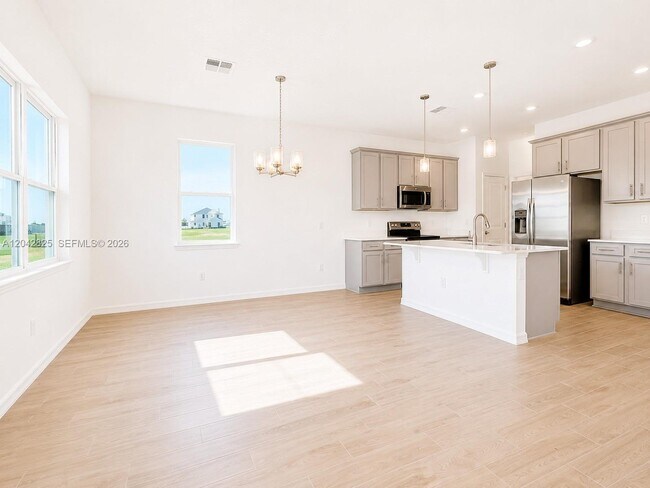 Foto del edificio - 4458 River Beacon Blvd