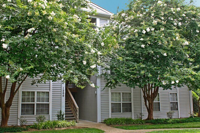 17_BG9TJ3_still_ap-03 (1).jpg - Pipers Landing Apartments