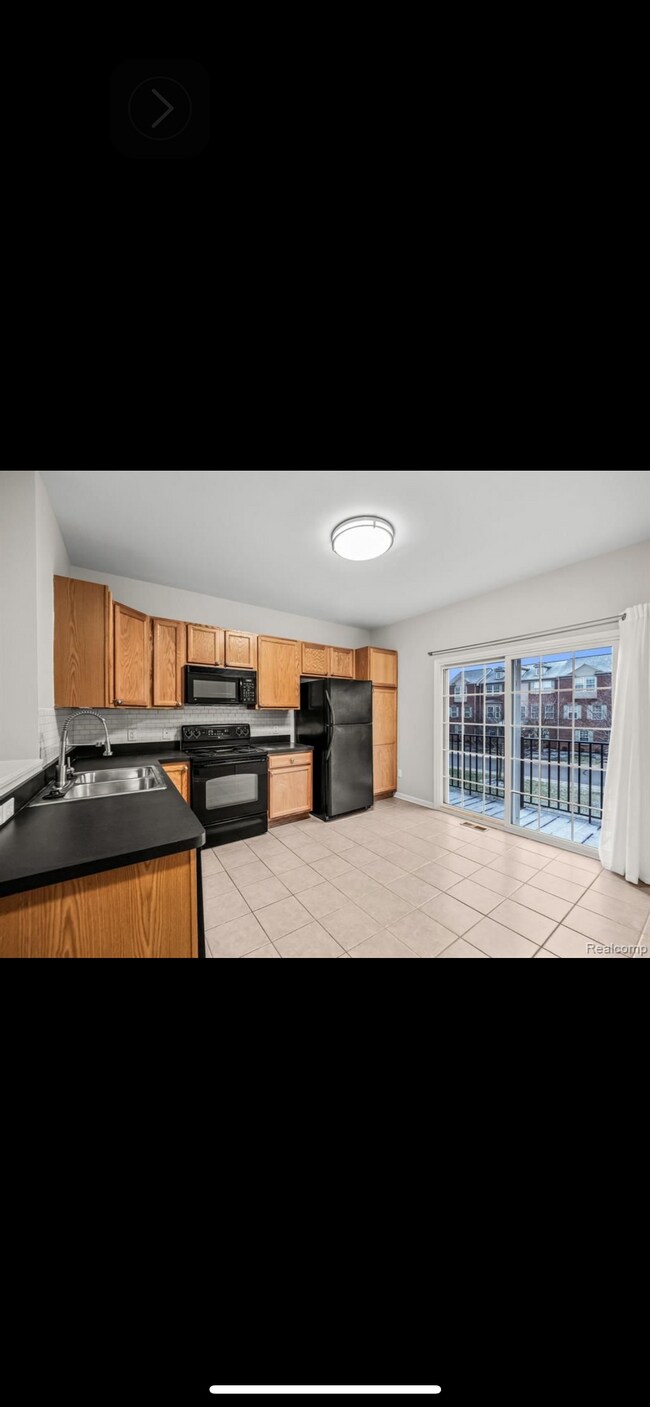 Foto del edificio - 44767 Ellery Ln