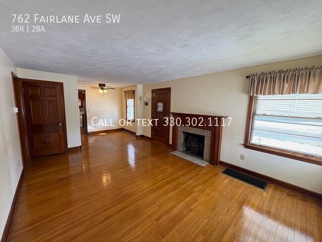 Foto del edificio - Three bedroom two bathroom home for rent