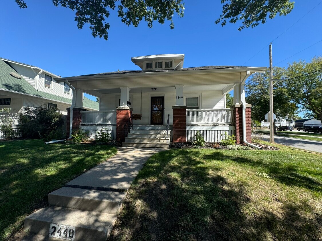 Foto principal - 2440 S 18th St