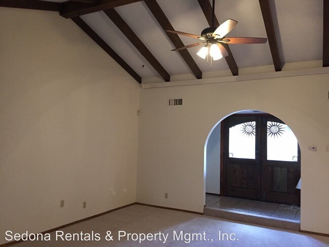 Building Photo - 3 br, 2 bath House - 335 Montazona Trail