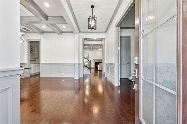Building Photo - 4530 Point Rock Dr