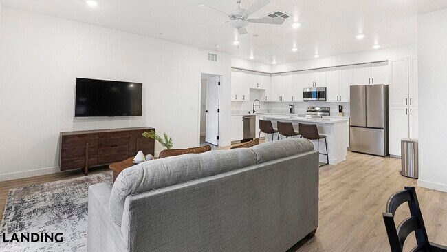 Foto del edificio - 2555 N Rancho Dr