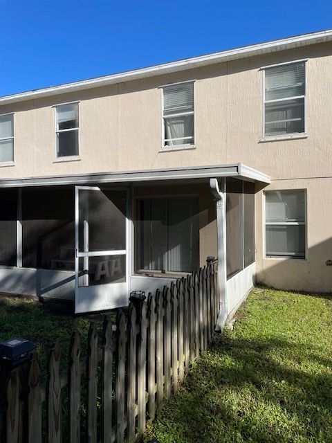 Foto del edificio - 87045 Kipling Dr