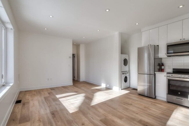 Building Photo - 429 Brock Ave