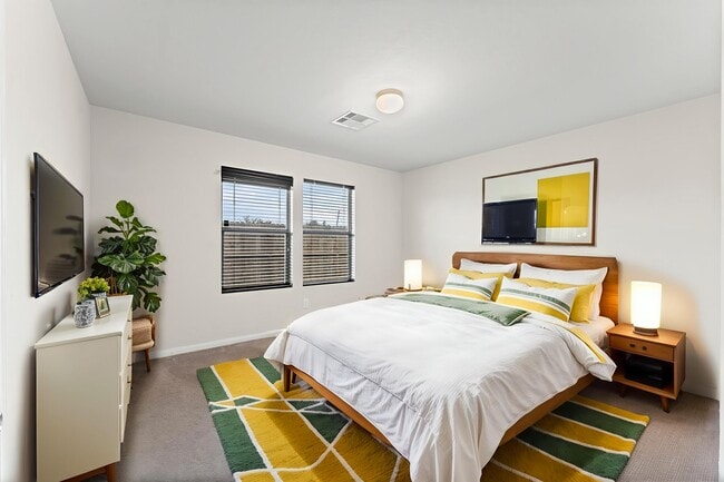 Foto del edificio - 1722 Ramsay Way