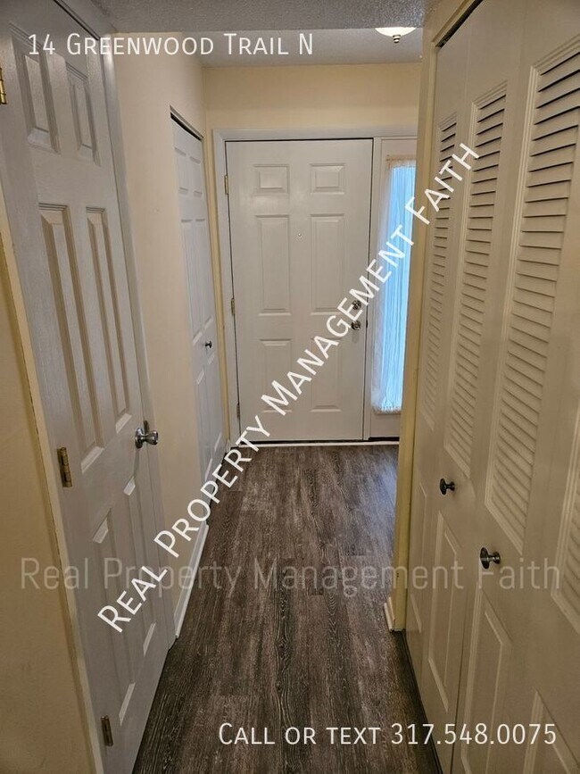 Foto del edificio - 2-bedroom Condo in Greenwood
