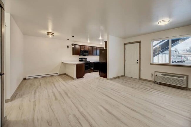 Building Photo - 3107 Cooney Dr