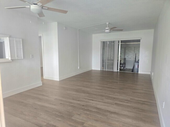 Foto del edificio - 3030 NW 43 Terrace