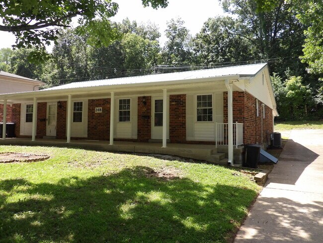 Foto del edificio - 248 Meadowview Dr