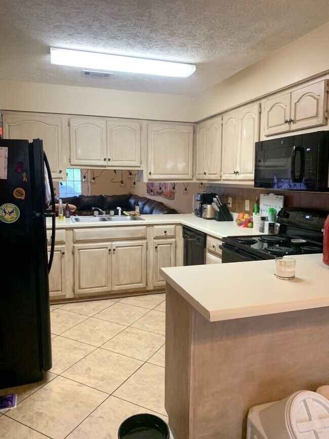 Duplex Available March! Alquileres en Auburn, AL