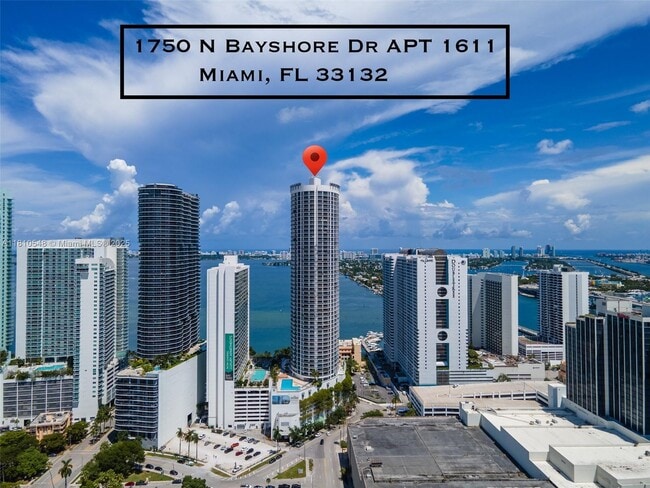 Building Photo - 1750 N Bayshore Dr