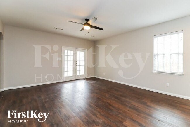 Foto del edificio - 6205 Ryan Creek Rd