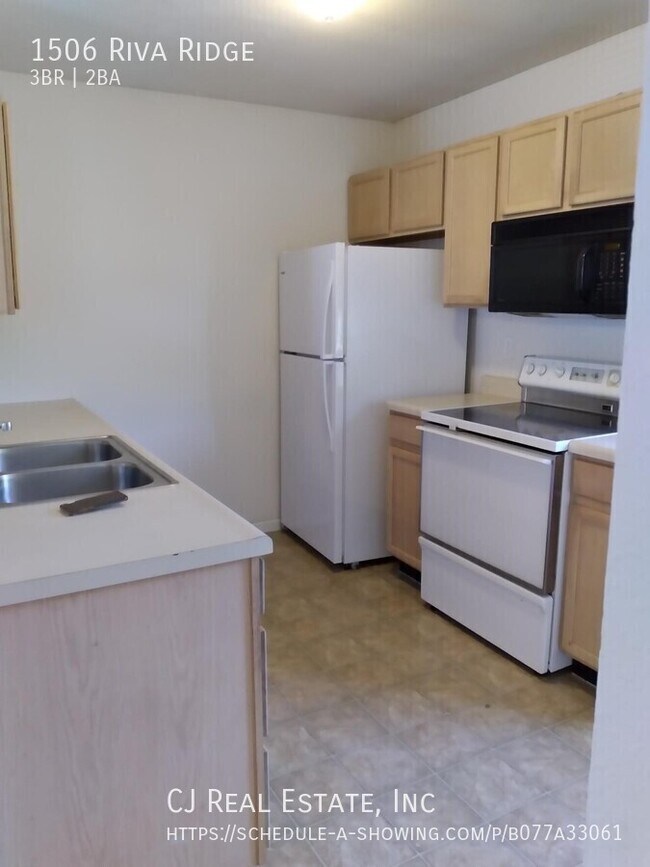 Foto del edificio - 1506 Riva Ridge Ct