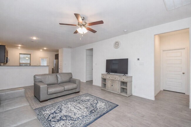 Foto del edificio - 22359 Auburn Cabin Ln