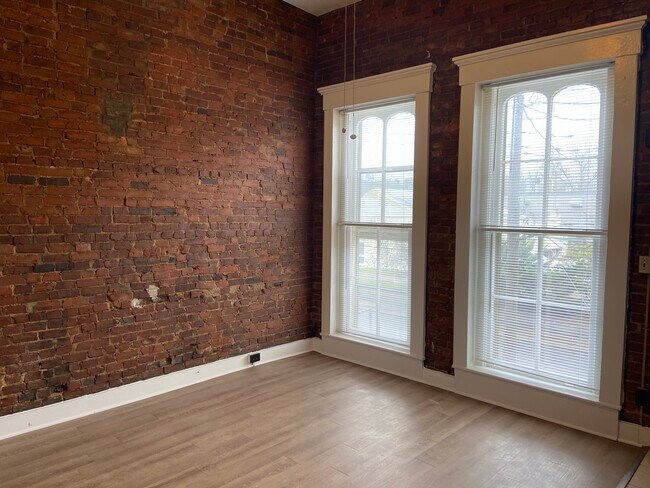 sala de estar - 111 S Spring St