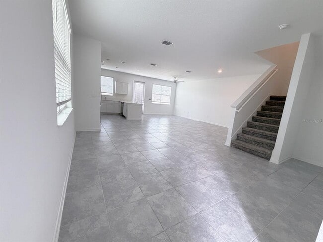 Foto del edificio - 398 Bogey Dr