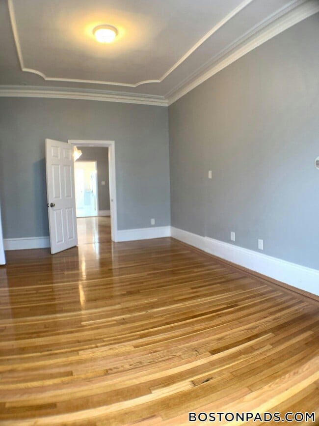 Building Photo - 169 Princeton St