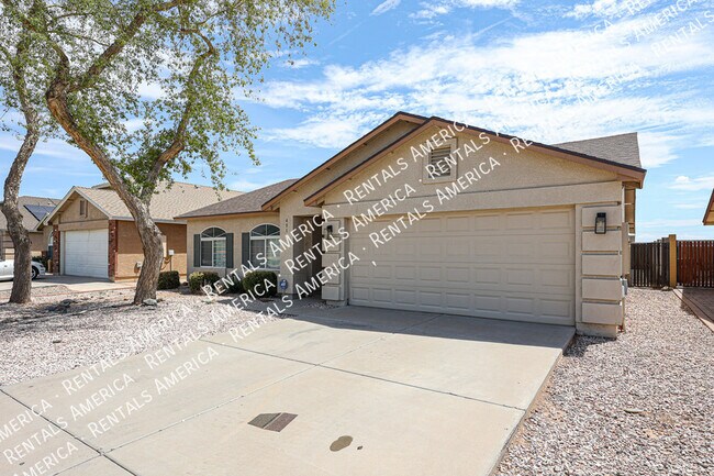 Foto del edificio - 4819 E Whitehall Dr