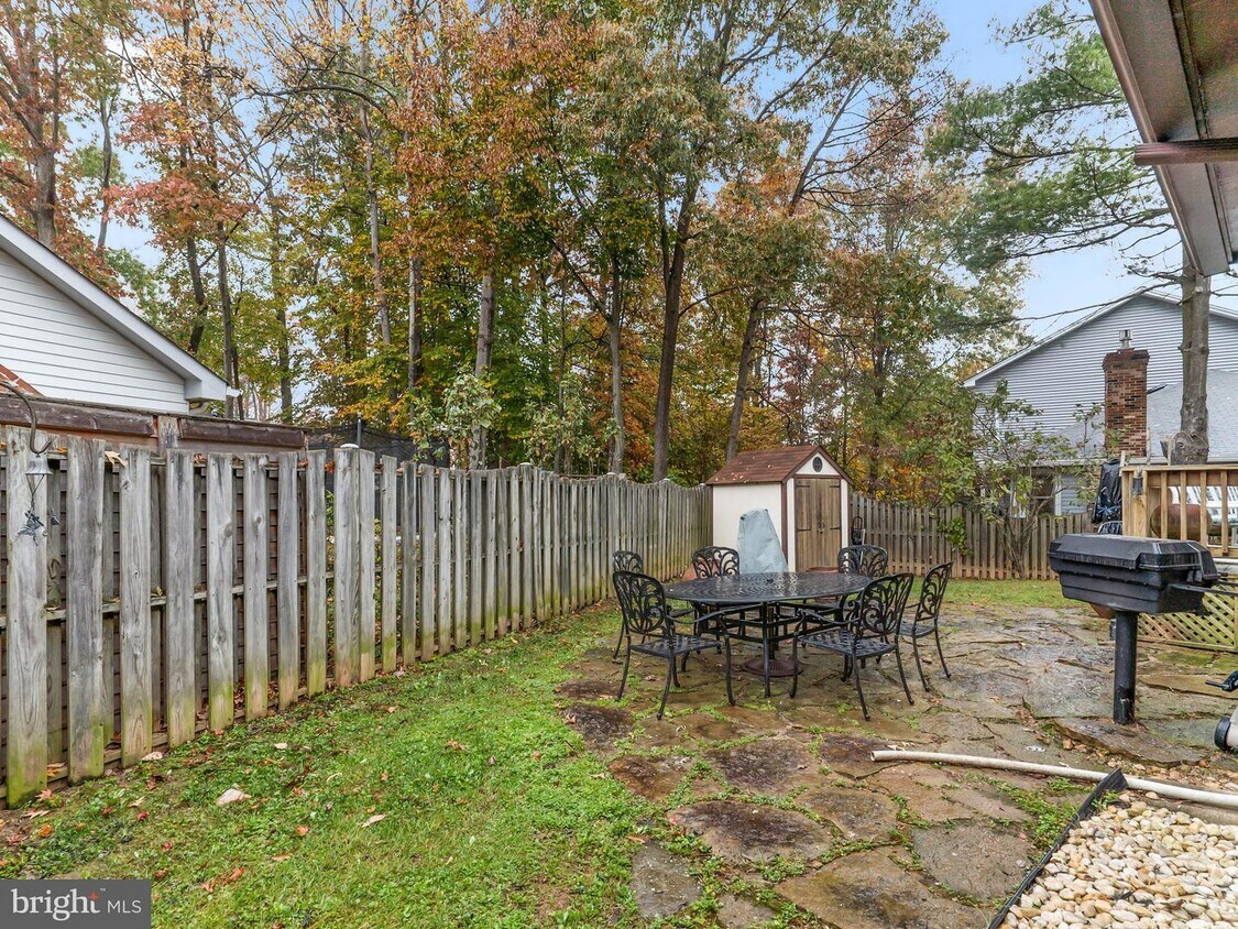 7018 Ebbtide Ln, Burke, VA 22015 House for Rent in Burke, VA