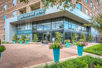 Leasing Office Entrance - Memorial West