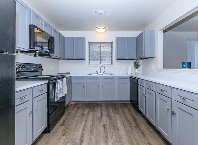 Kitchen - Villas of Briar Ridge