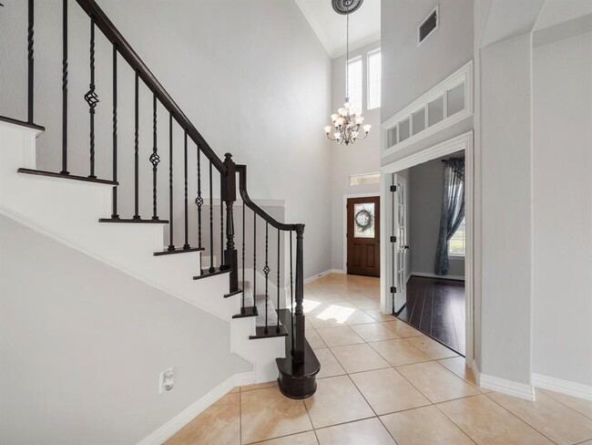 Foto del edificio - 5430 Tyler Park Ln