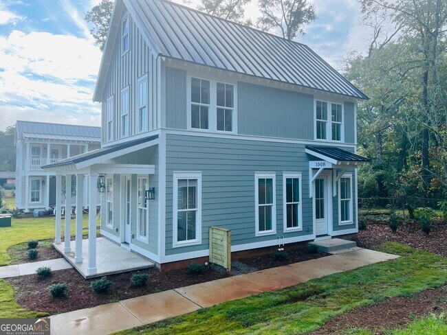 Foto del edificio - 100 Gardenia Ln