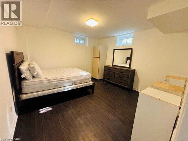 Photo du bâtiment - 118 Jacobson Ave