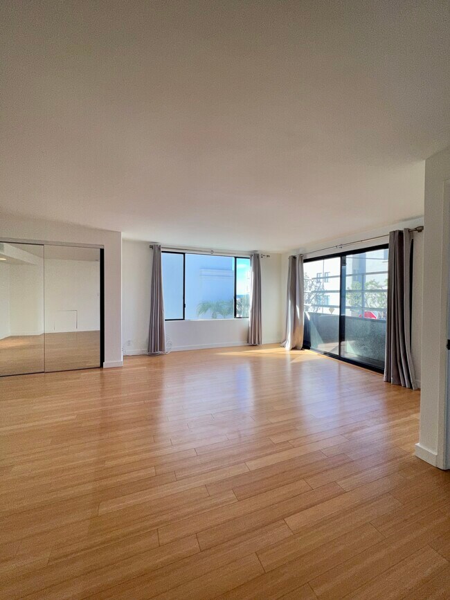 Building Photo - 12 Topsail St