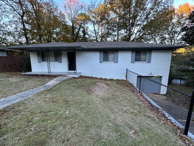 Foto del edificio - 1106 Little John Ln