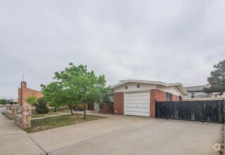 Building Photo - 9632 Montwood Dr