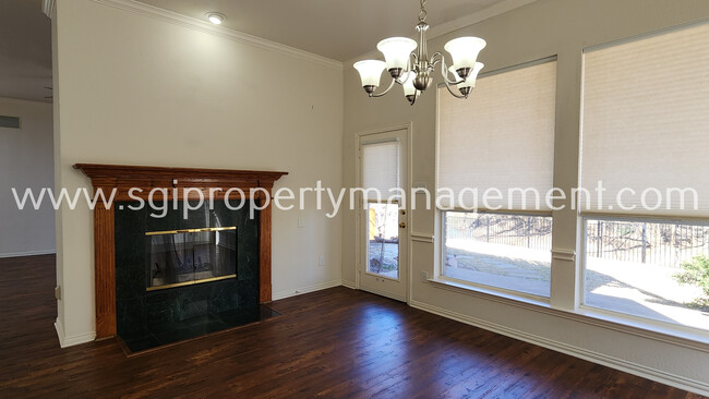 Foto del edificio - Fantastic 4 Bed in Coppell on Creek Lot!