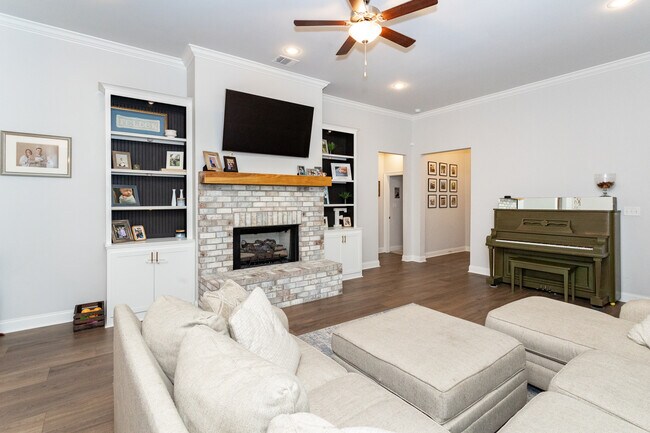 Foto del edificio - 13330 Belle Prairie Dr