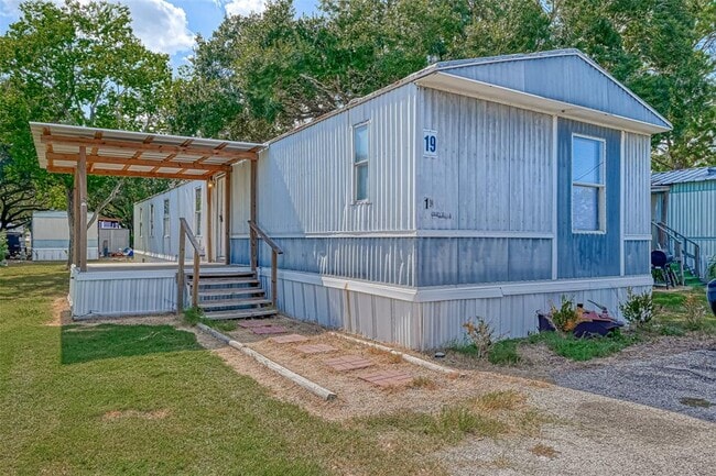 Building Photo - 321 Wheeler Dr