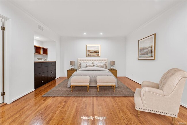 Foto del edificio - 11053 Strathmore Dr