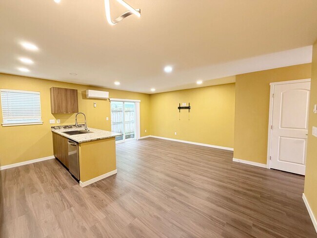 Foto del edificio - JD Developers LLC 5711