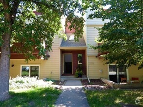 Building Photo - 3775 Birchwood Dr