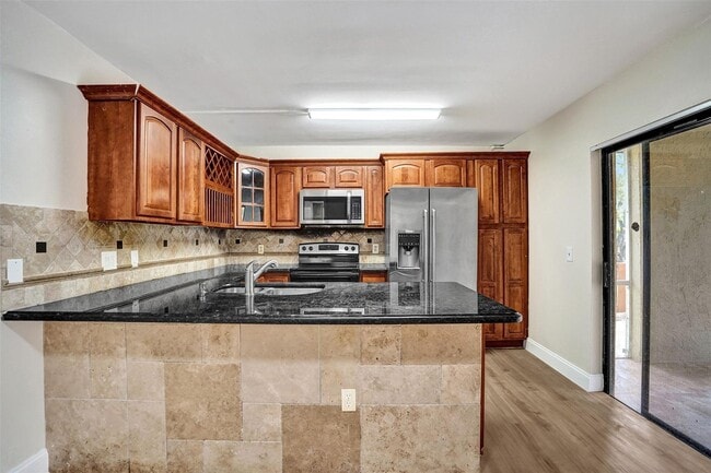 Foto del edificio - 4872 NW 95th Ave