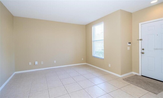 Building Photo - 1238 Beckenham Way