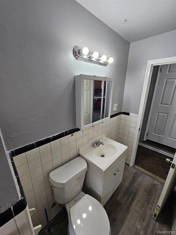 Foto del edificio - 8442 Warwick St