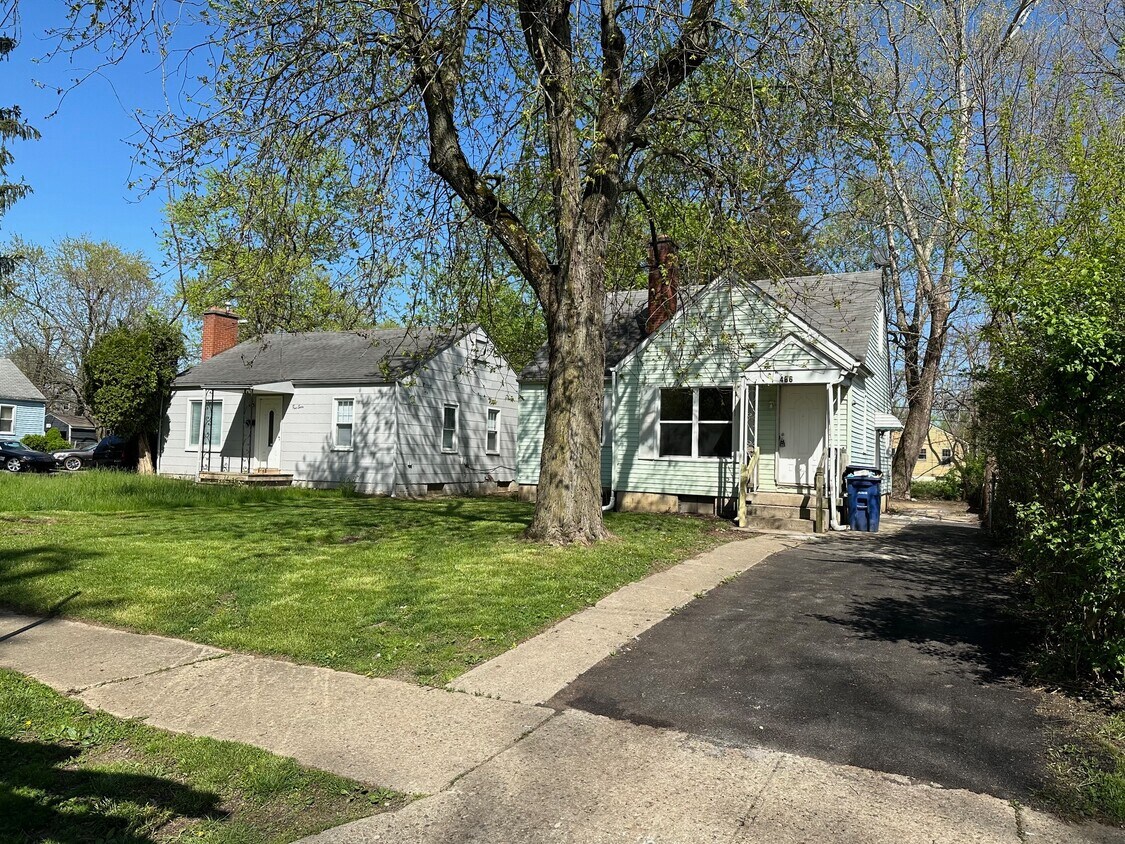Primary Photo - 466 S Weyant Ave