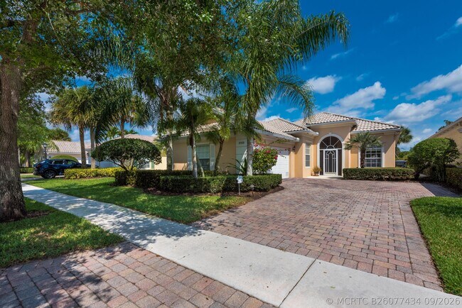 Foto del edificio - 8159 Nevis Pl
