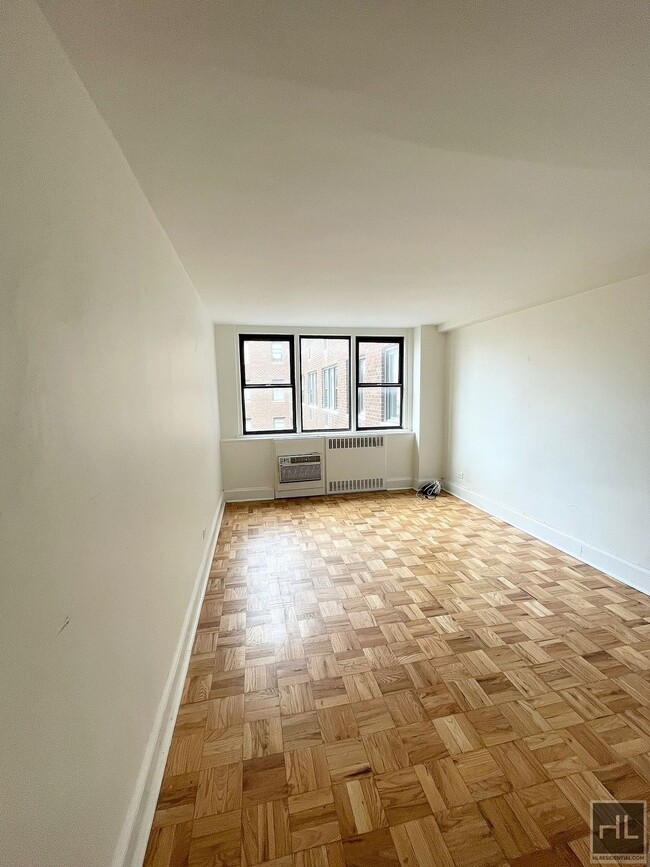 Building Photo - East 79th Street